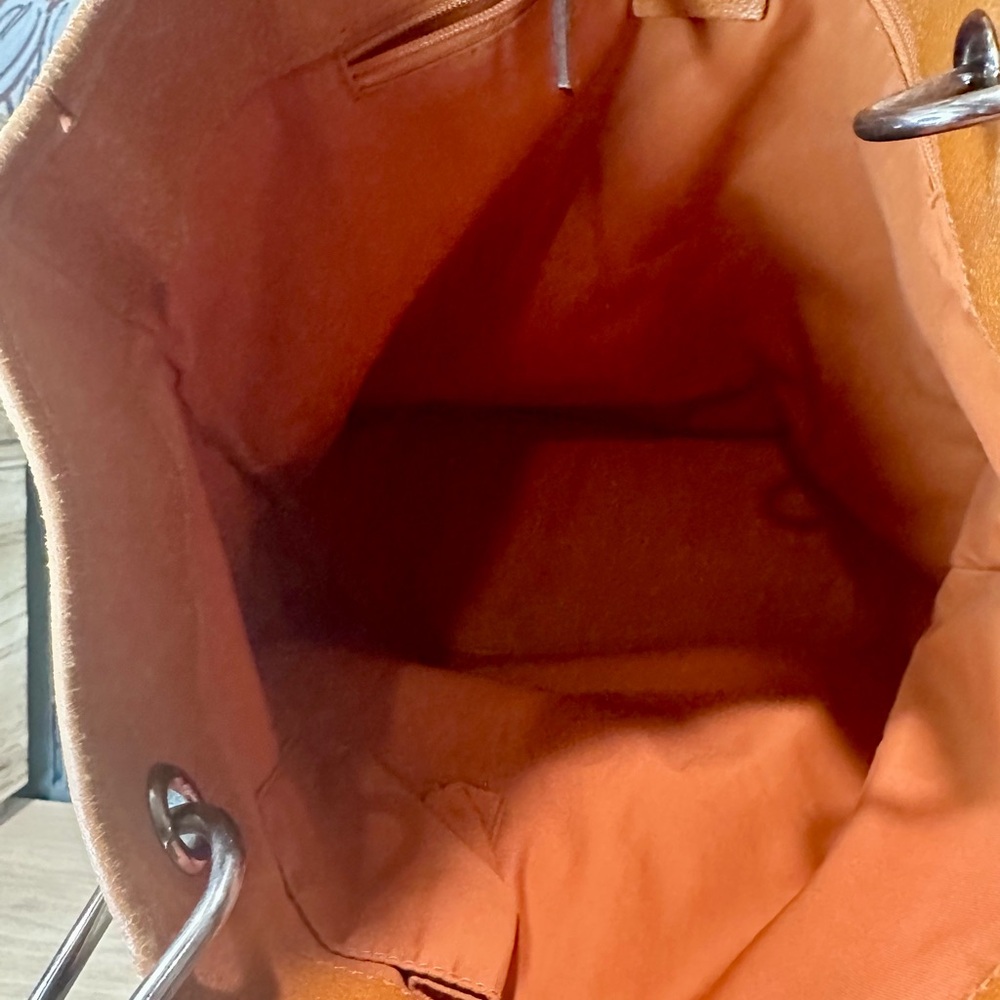 Gucci GG Logo Vintage Canvas Shoulder Bag - Picture 12 of 15